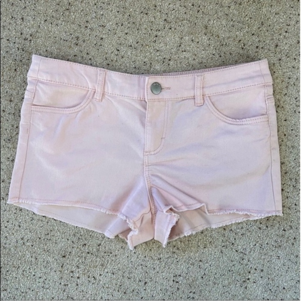 H&M’s tea pink shorts Size S $10.00